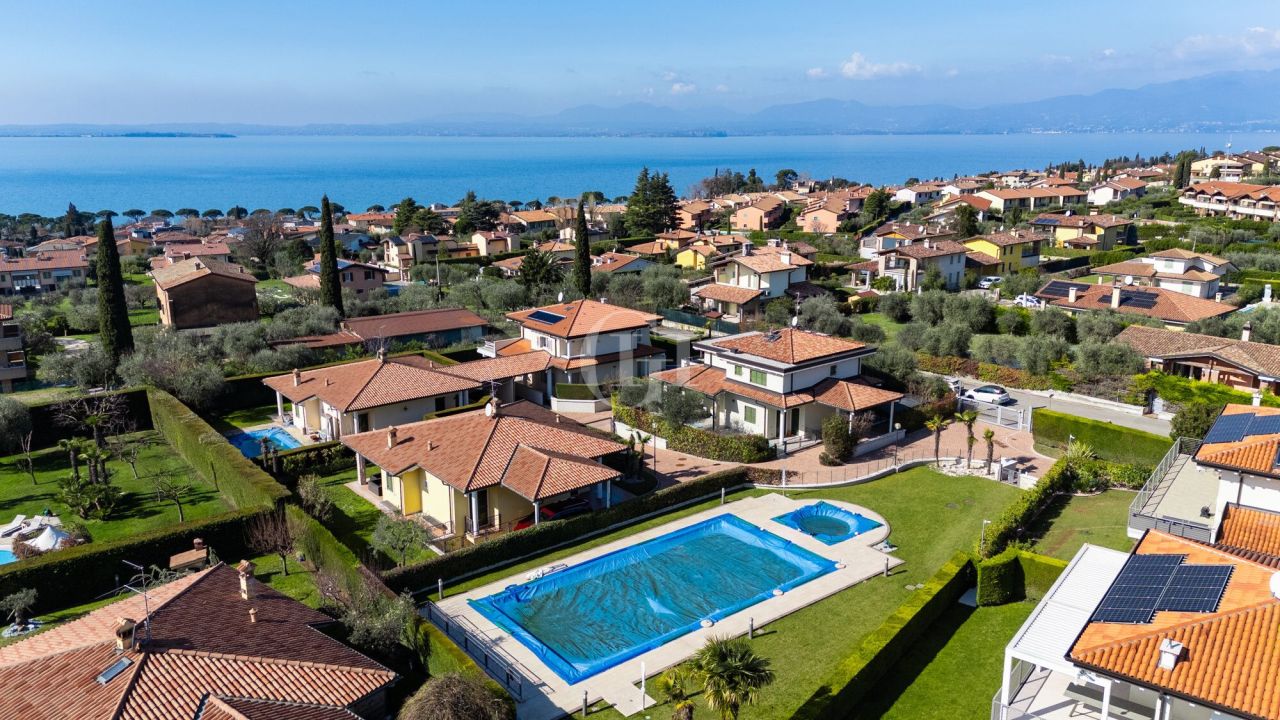 Villa sul Lago di Garda, Italia, 330 m² - foto 19