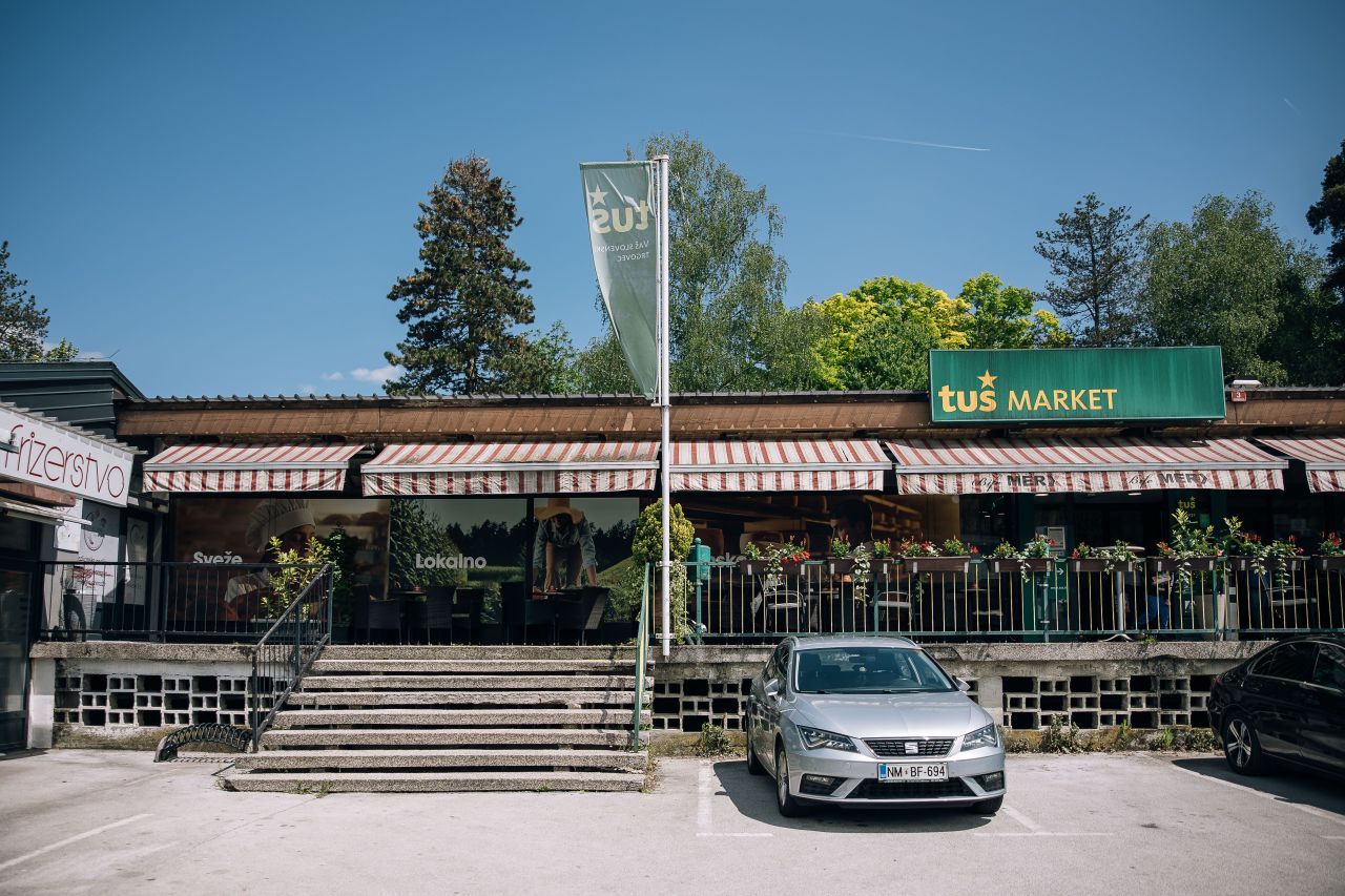 Boutique à Sevnica, Slovénie, 529.58 m² - image 3