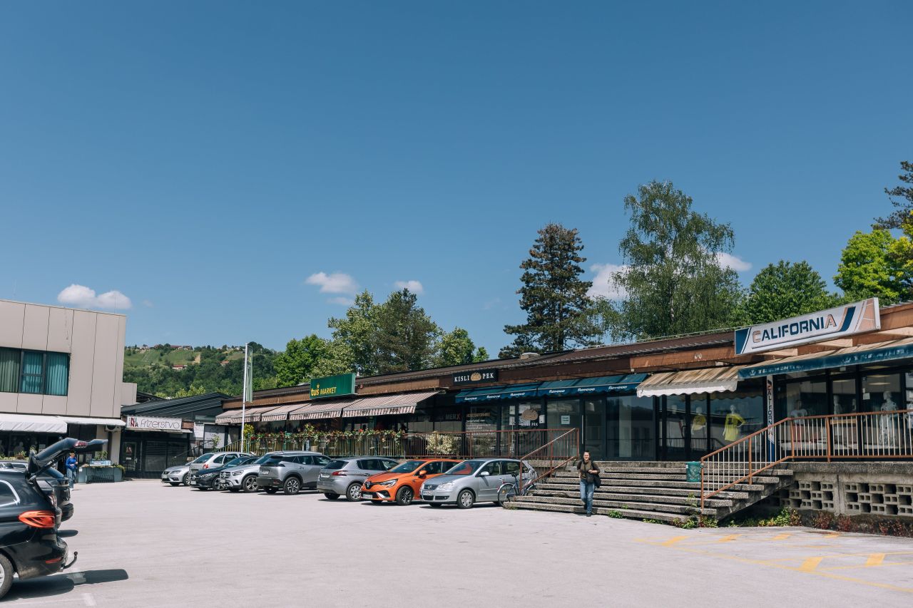 Boutique à Sevnica, Slovénie, 529.58 m² - image 9