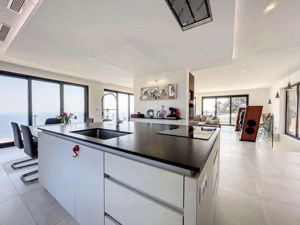 Villa à Théoule-sur-Mer, France, 200 m² - image 11