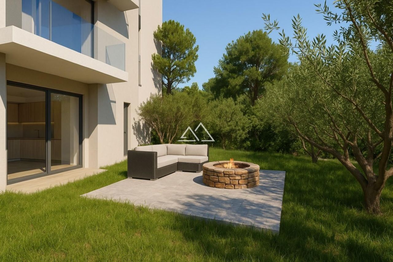 Appartement à Tivat, Monténégro, 90.02 m² - image 1