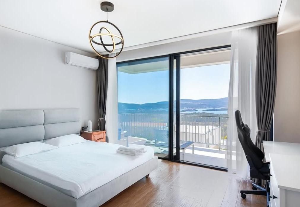 Casa en Kotor, Montenegro, 200 m² - imagen 7