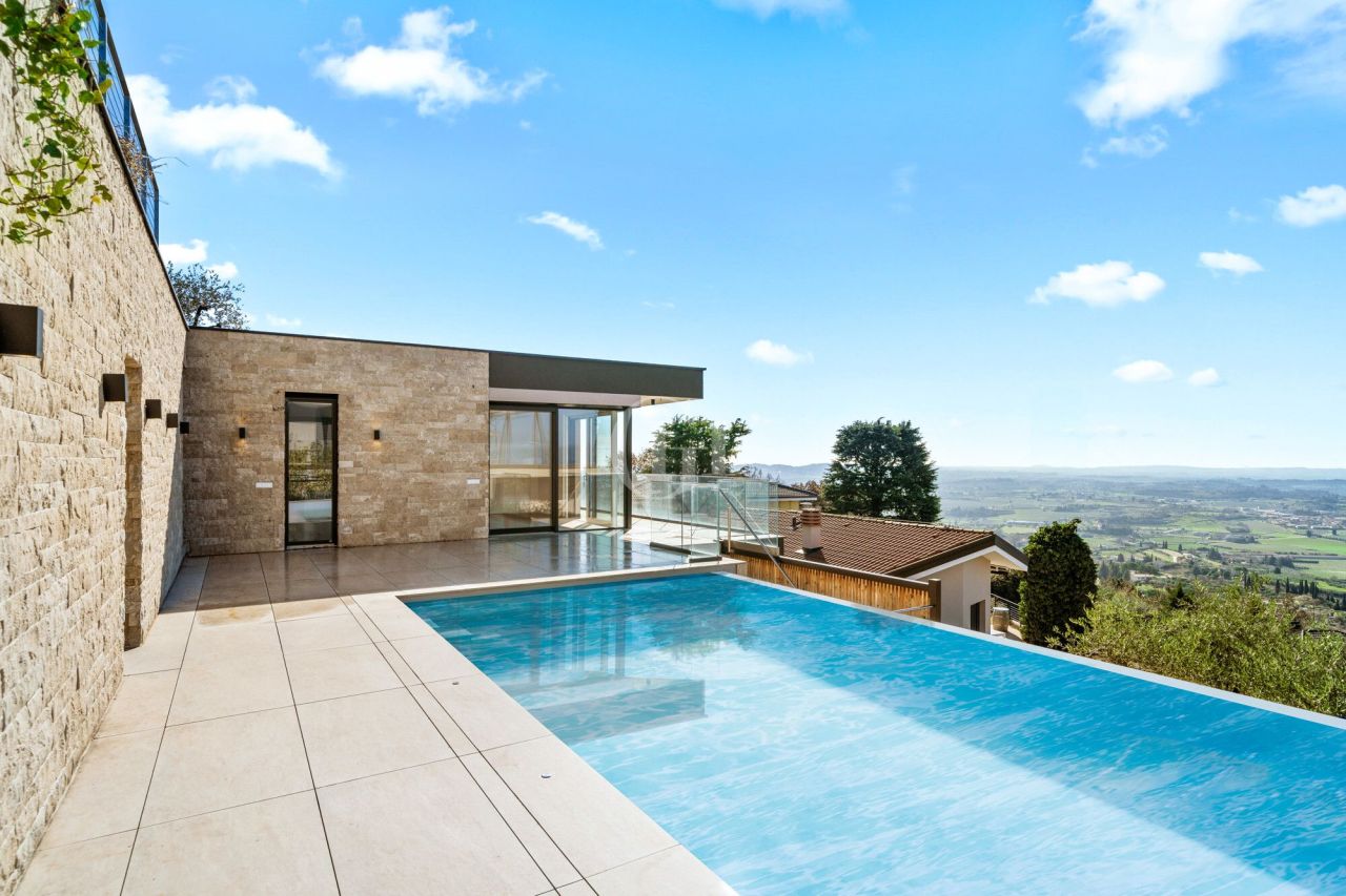 Villa por Lago de Garda, Italia, 402 m² - imagen 1