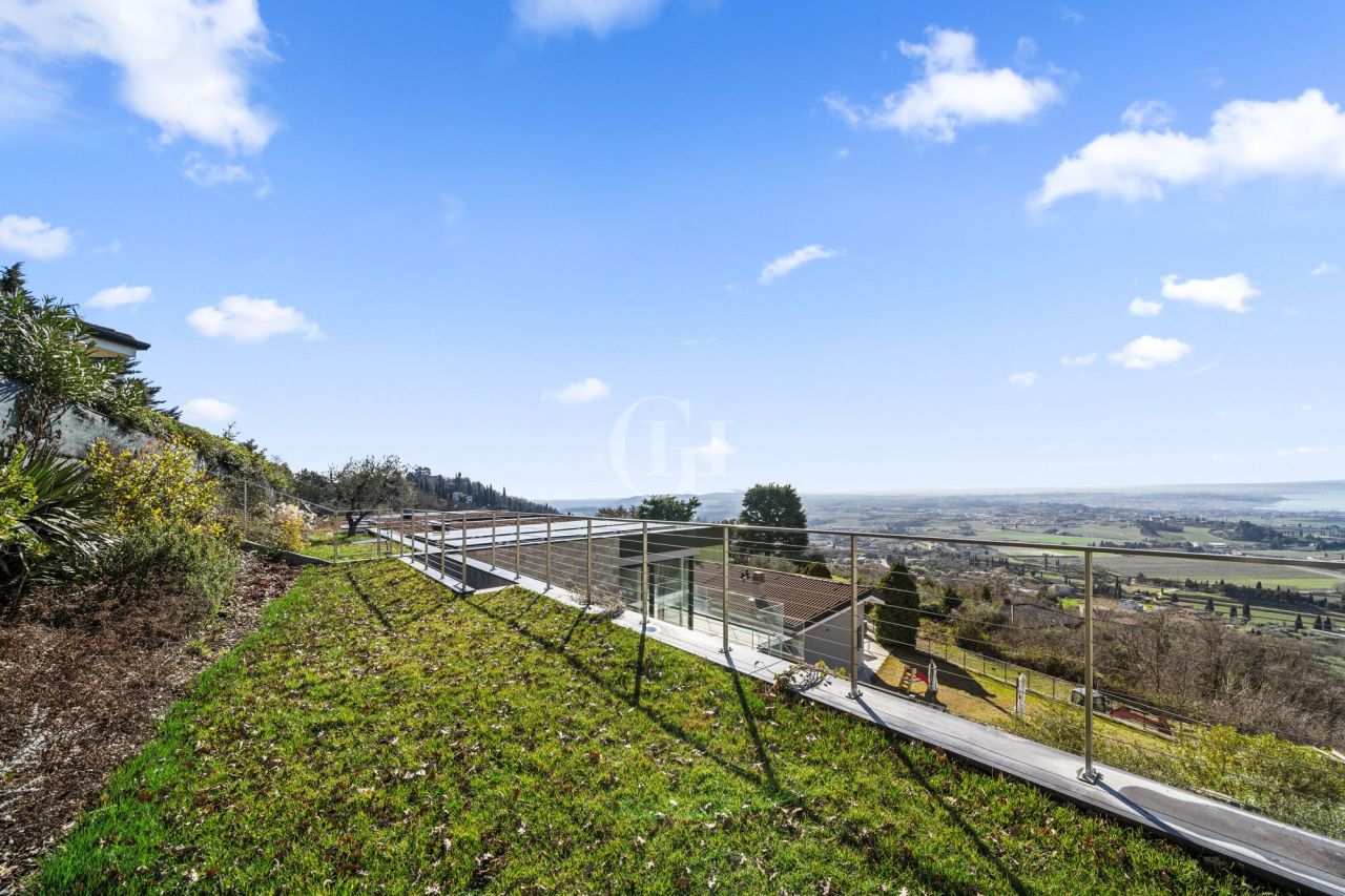 Villa sul Lago di Garda, Italia, 402 m² - foto 5