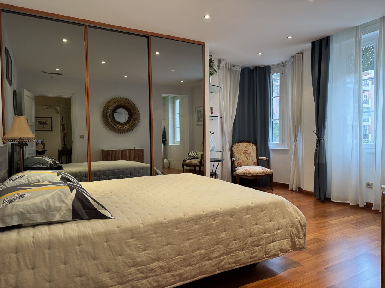 Apartment in Cannes, France, 150 m² - picture 5