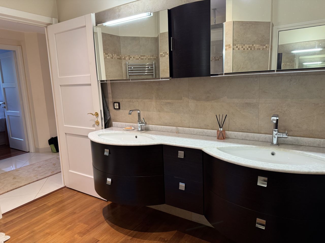 Apartment in Cannes, France, 150 m² - picture 11