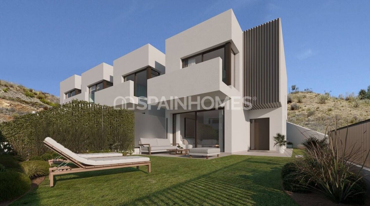 Casa adosada Rincón de la Victoria, España, 225 m² - imagen 1