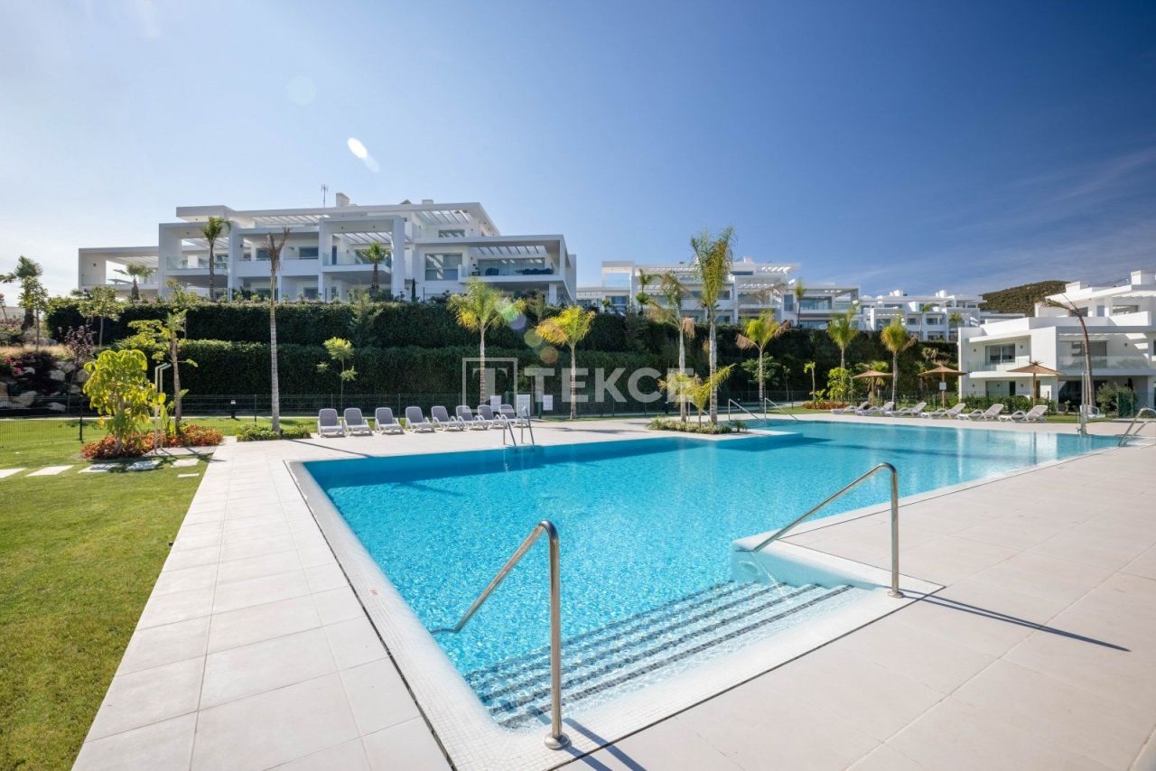 Apartment in Casares, Spain, 105 m² - picture 1
