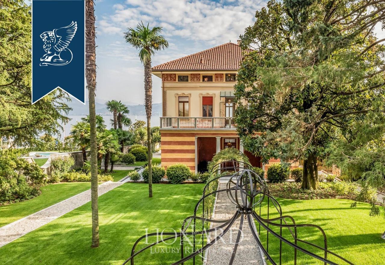 Hôtel à Cannero Riviera, Italie, 660 m² - image 2