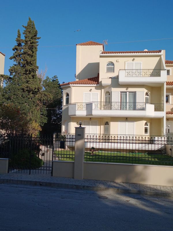 House in Attica, Greece, 300 m² - picture 1