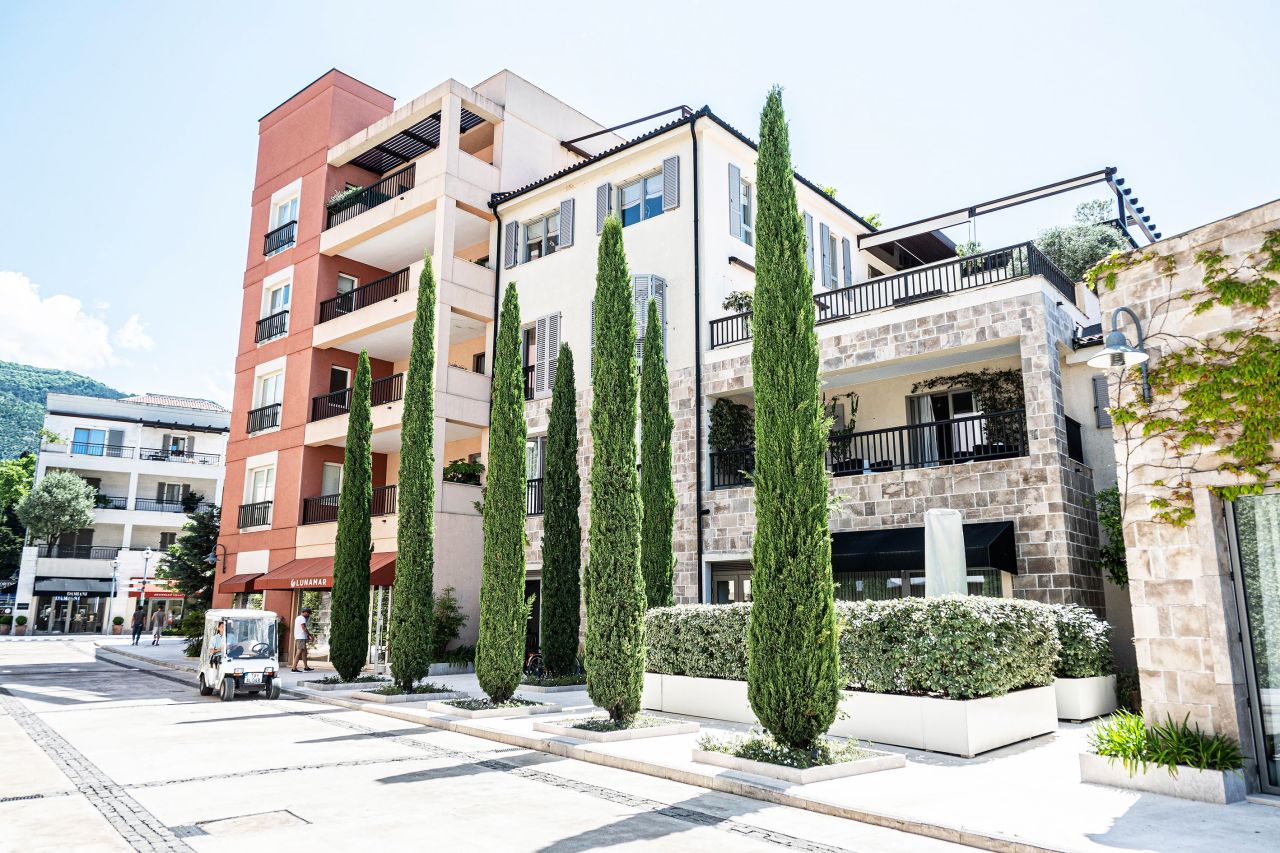 Wohnung in Tivat, Montenegro, 68 m² - Foto 1