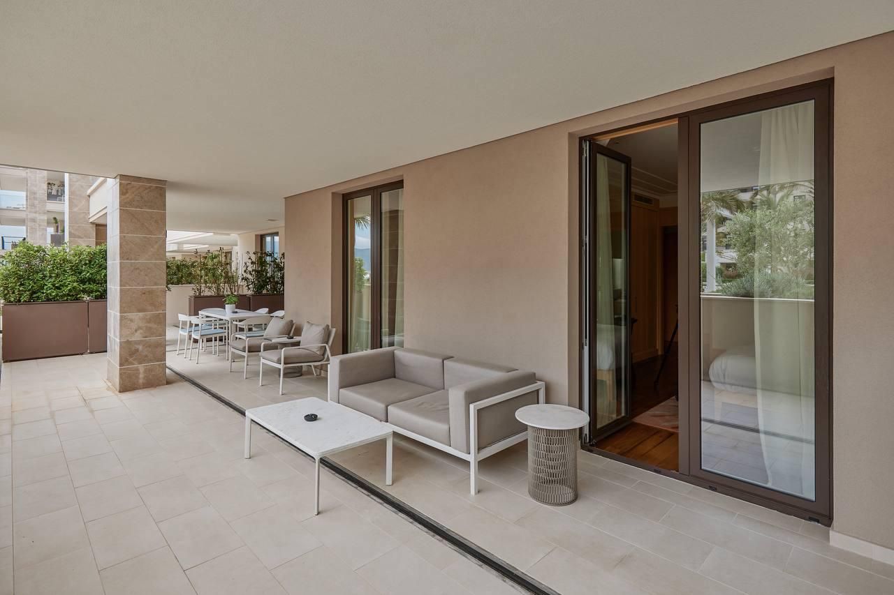 Piso en Tivat, Montenegro, 192 m² - imagen 12