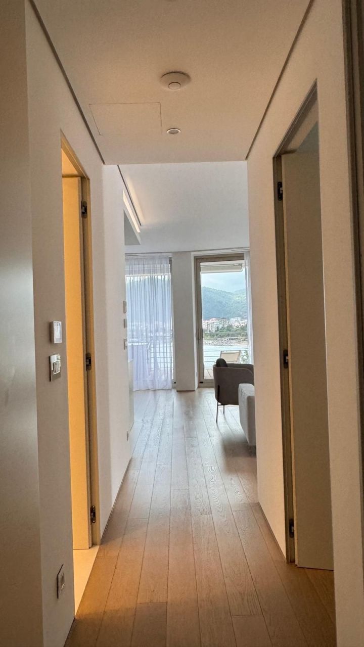 Piso en Budva, Montenegro, 158 m² - imagen 11