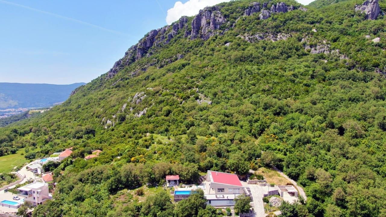 Terreno a Herceg-Novi, Montenegro, 2 020 m2 - foto 3