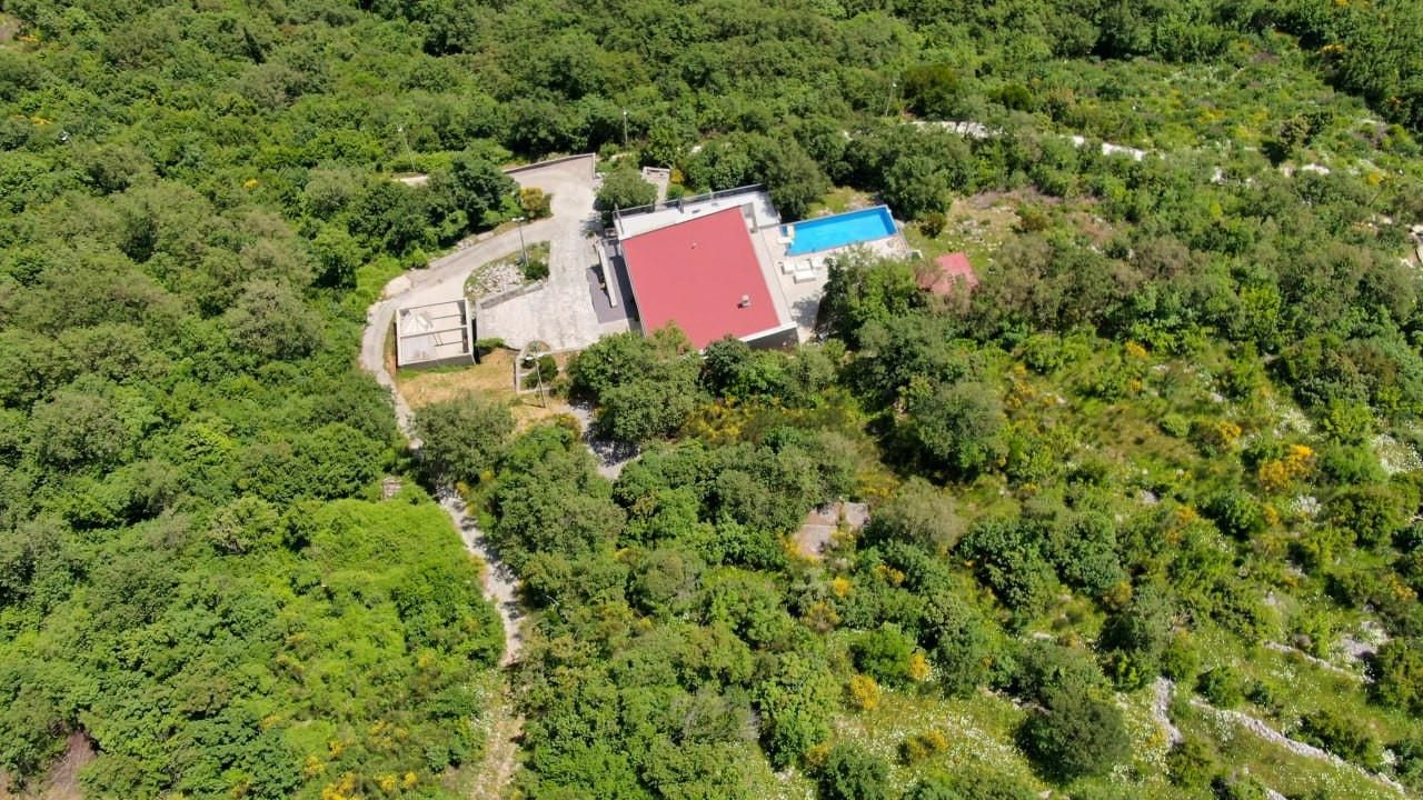 Terreno a Herceg-Novi, Montenegro, 2 020 m2 - foto 4