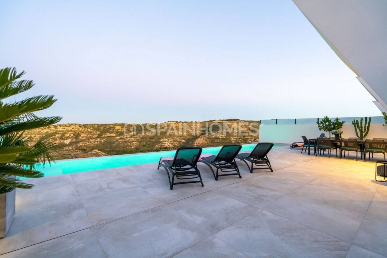 Villa in Rojales, Spain, 280 m² - picture 1