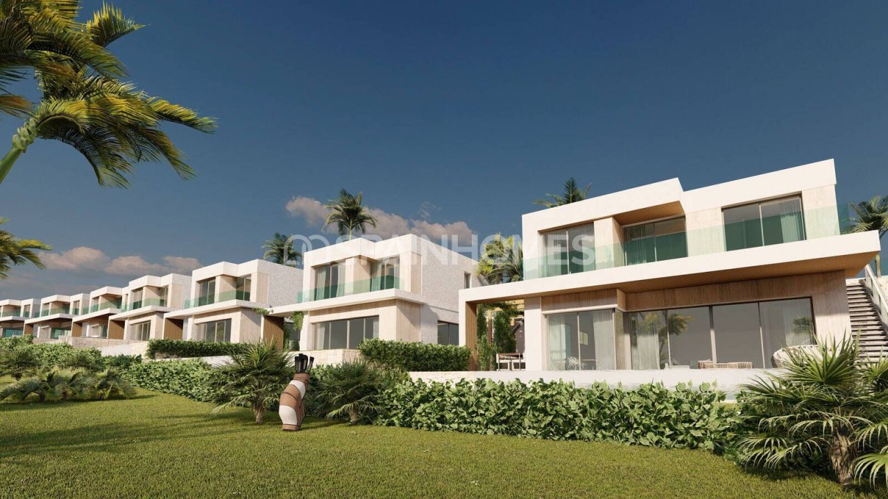 Villa in Estepona, Spain, 290 m² - picture 1