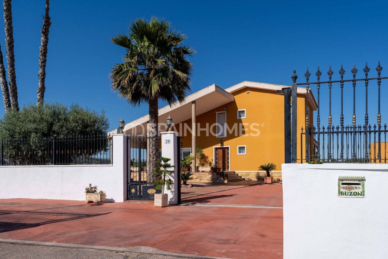 Villa in Orihuela, Spain, 400 m² - picture 9