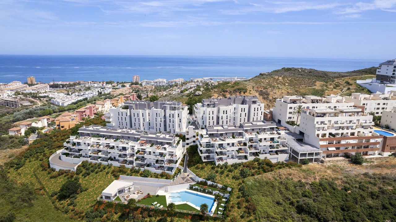 Apartment in Manilva, Spain, 132 m² - picture 1