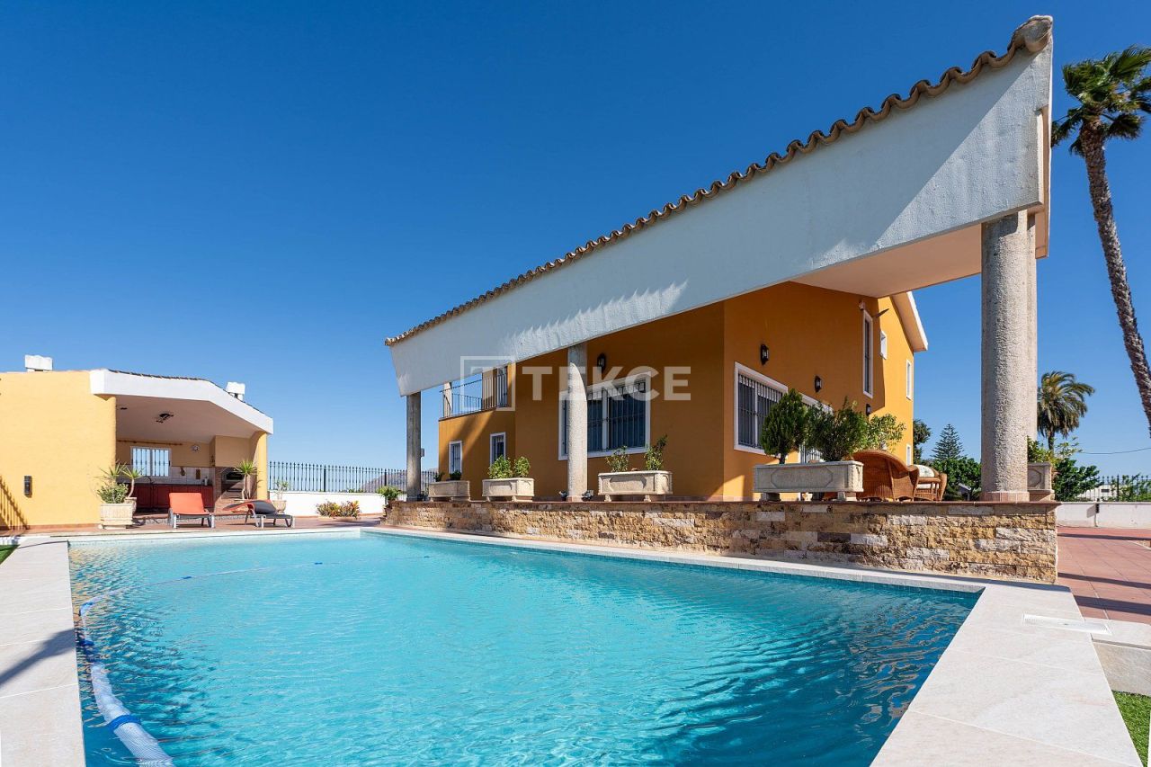 Villa in Orihuela, Spanien, 400 m² - Foto 1