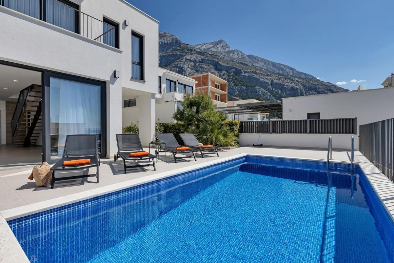 Villa in Makarska, Kroatien, 220 m² - Foto 1