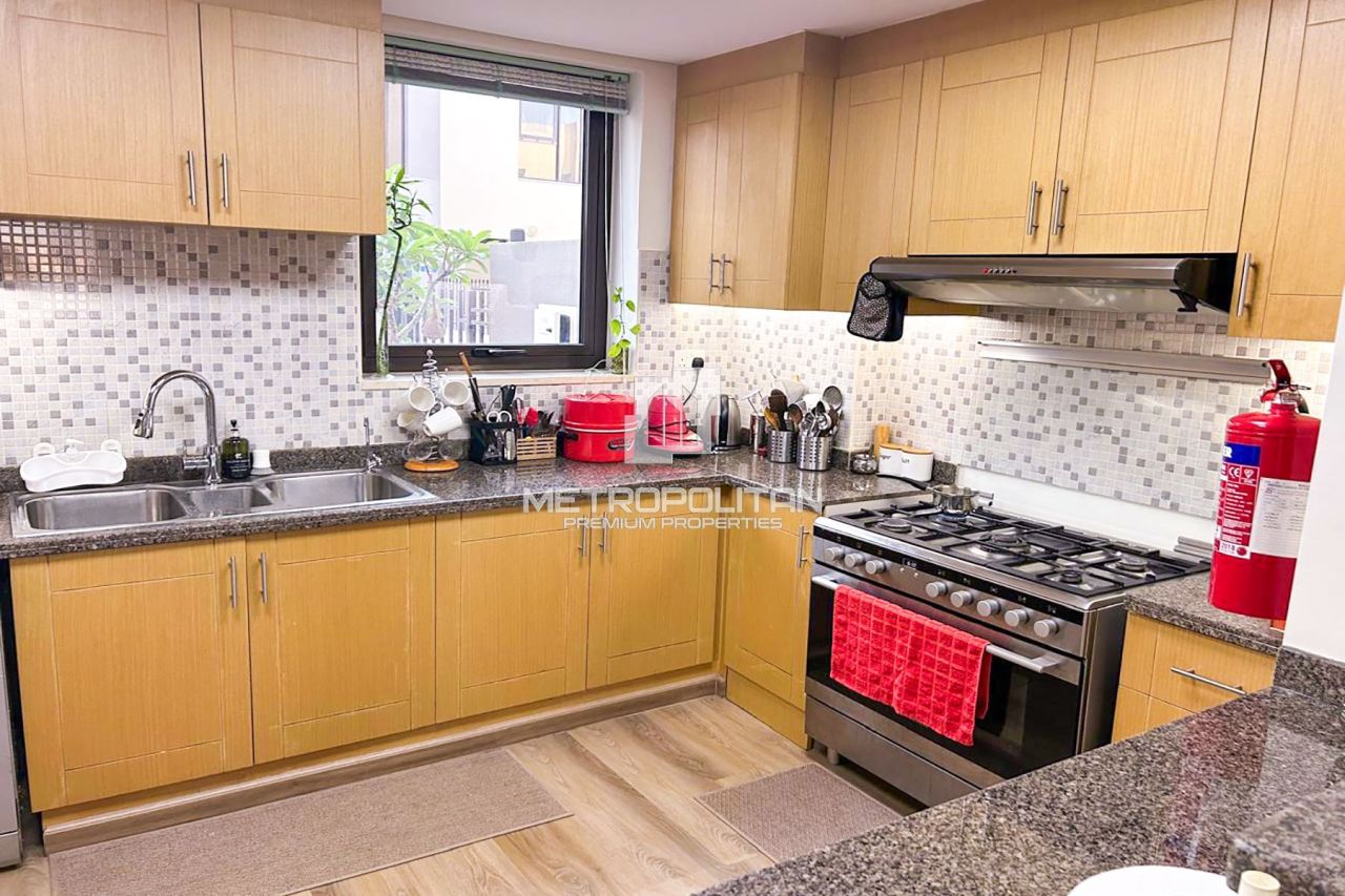 Townhouse a Dubai, EAU, 222 m² - foto 3