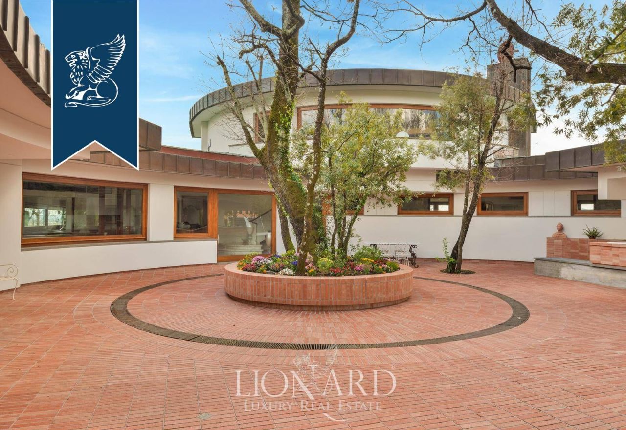 Villa a Capannori, Italia, 1 800 m² - foto 5