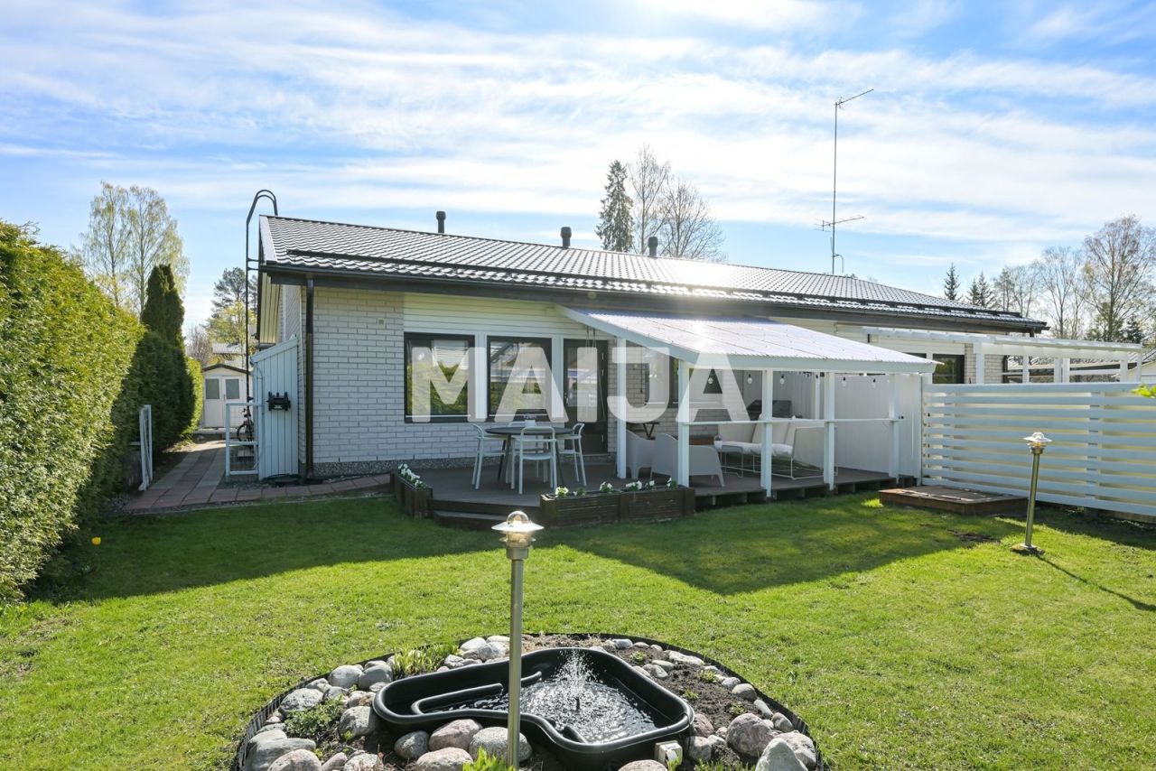 Casa a Vantaa, Finlandia, 84 m² - foto 1
