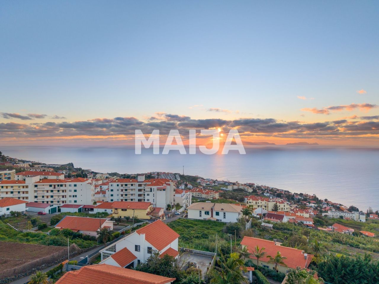 Apartment in Funchal, Portugal, 52.2 m² - picture 1
