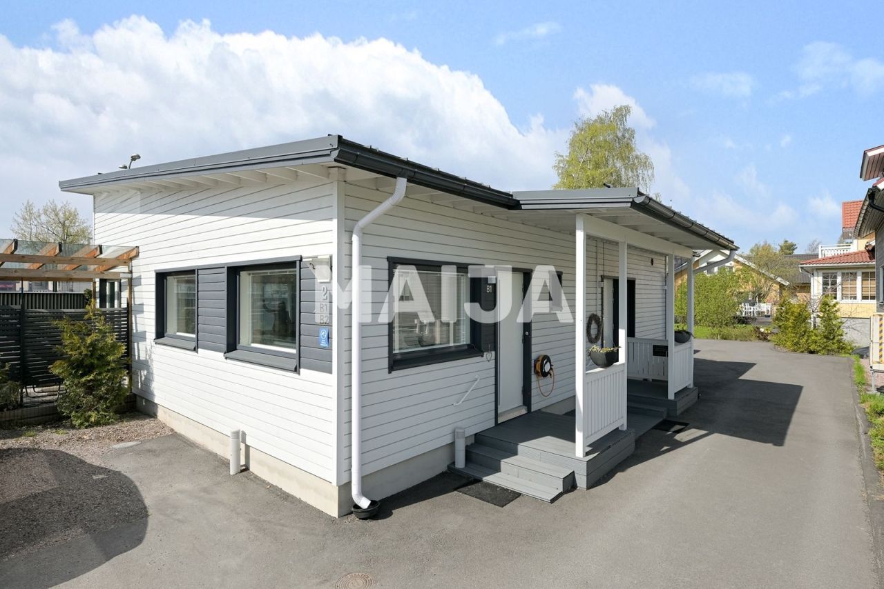 Casa en Vantaa, Finlandia, 89 m² - imagen 1