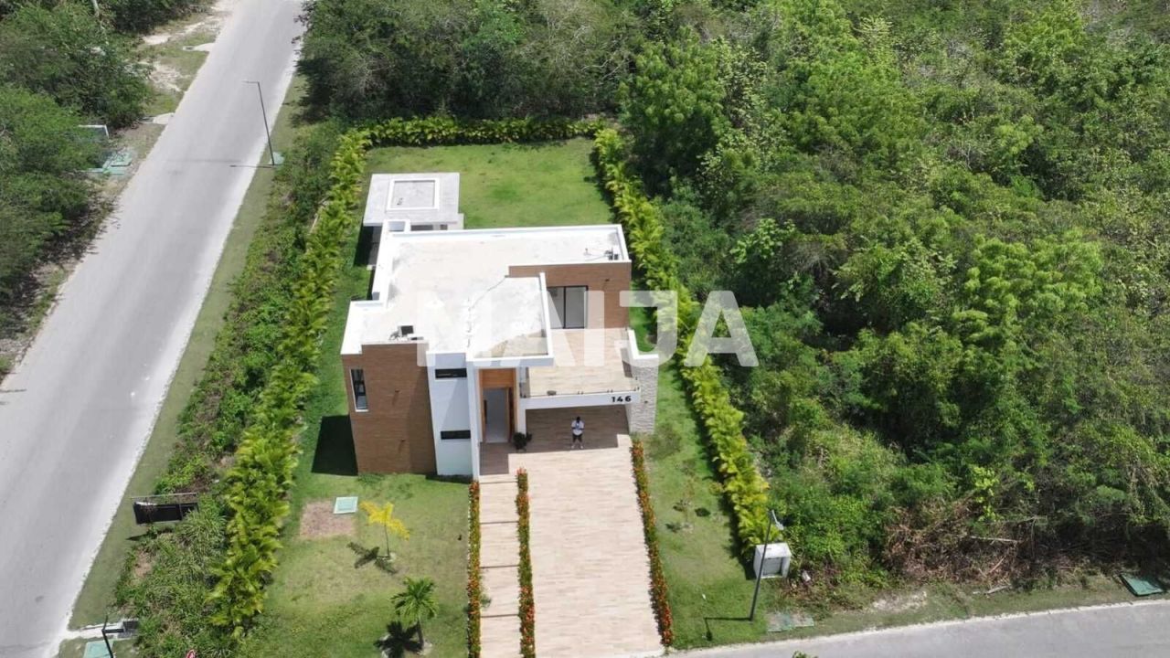 Casa en La Romana, República Dominicana, 257 m² - imagen 1