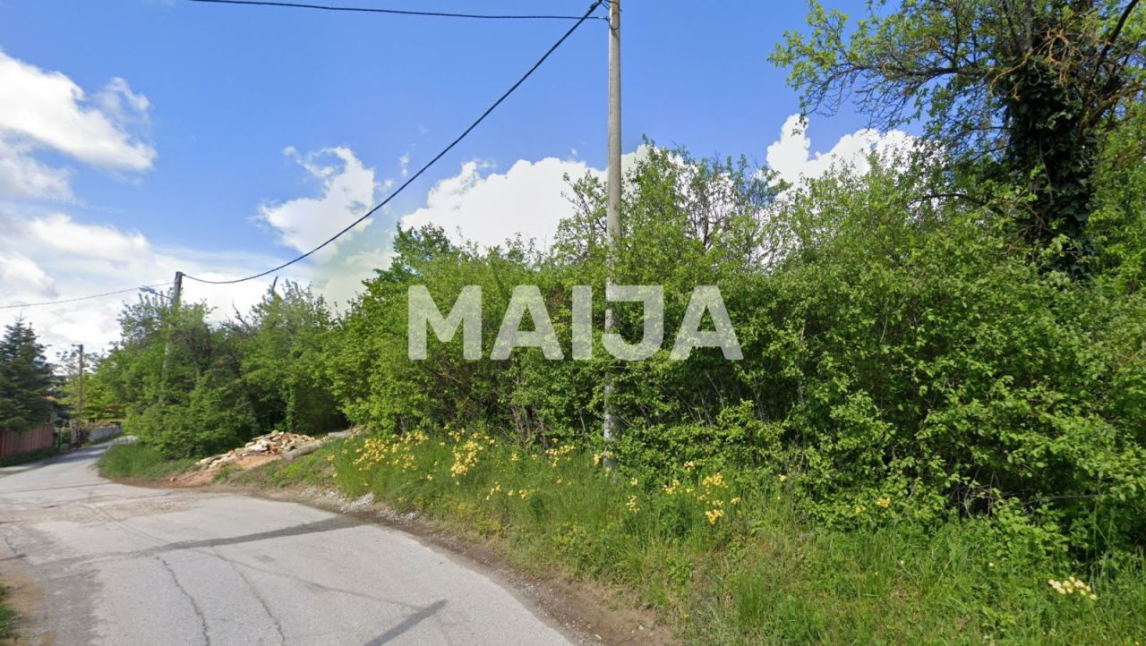 Land in Zagreb, Croatia, 1 190 m² - picture 1