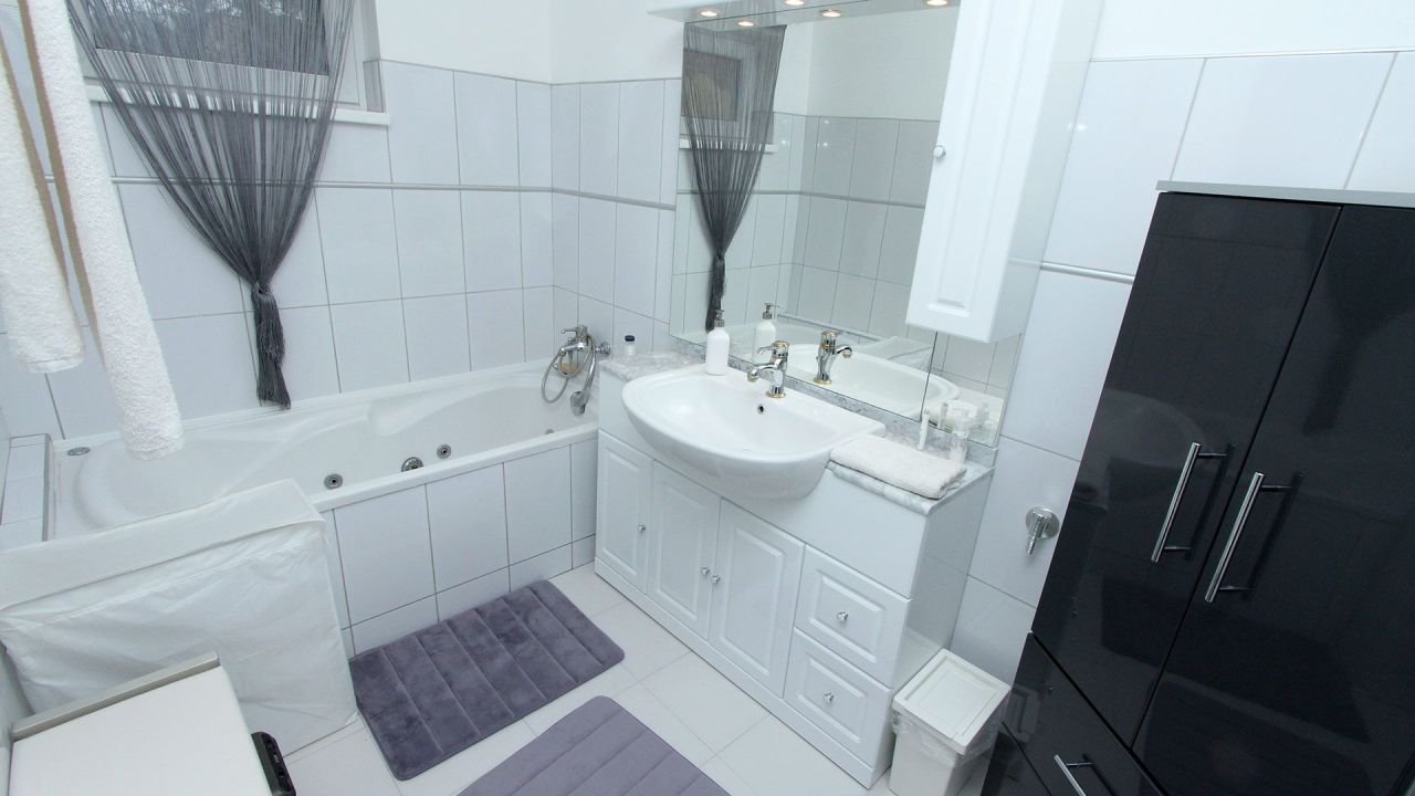 Haus in Hévíz, Ungarn, 400 m² - Foto 7