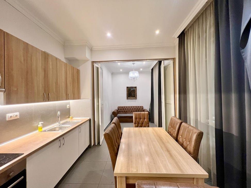 Apartment in Budapest, Hungary, 250 m² - picture 3