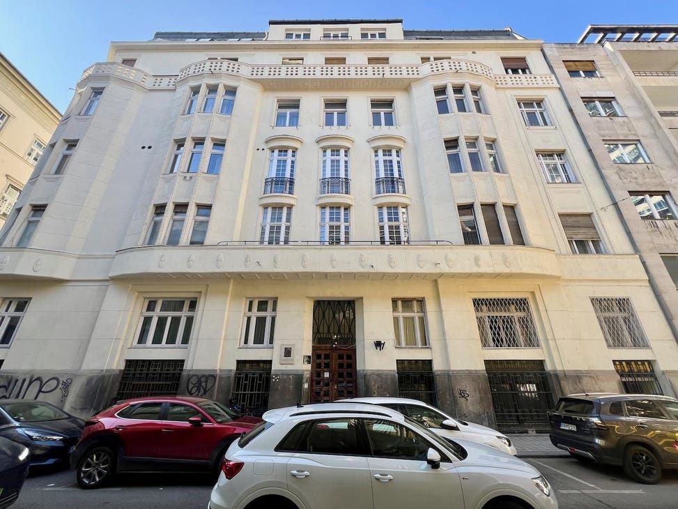 Apartment in Budapest, Hungary, 250 m² - picture 6