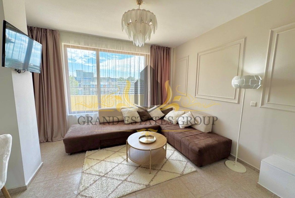Appartement à Slantchev Briag, Bulgarie, 75 m² - image 1