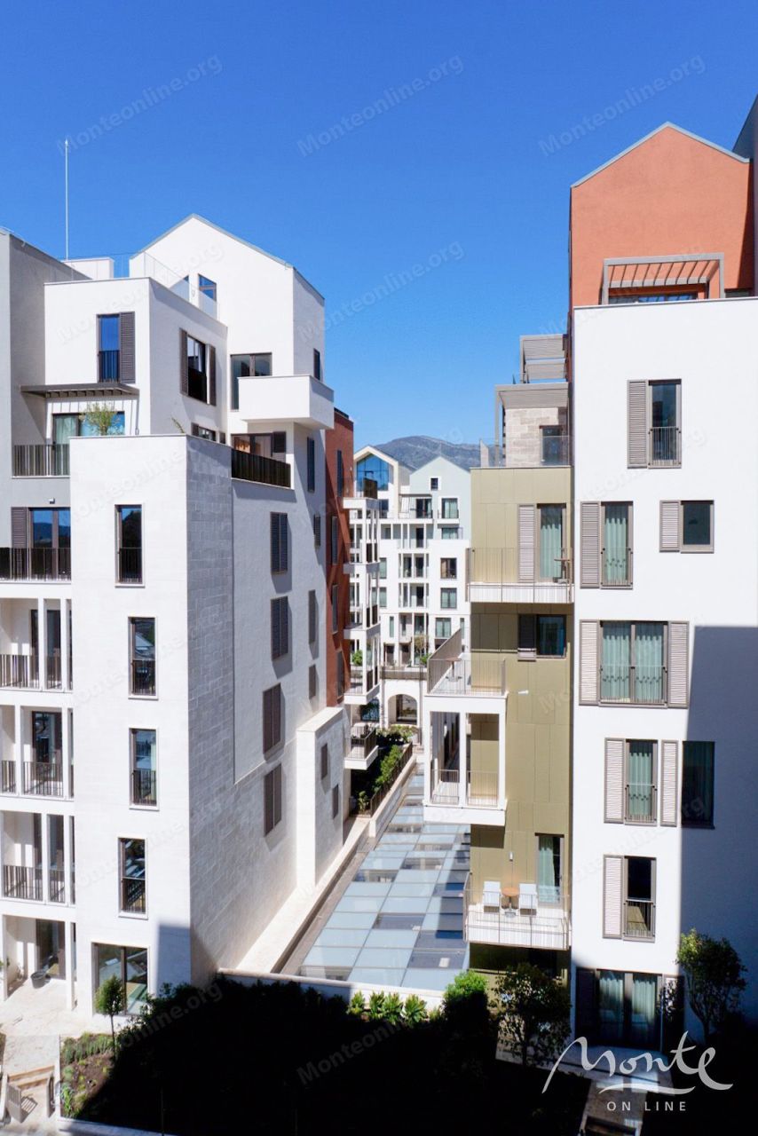 Appartement à Tivat, Monténégro, 55.61 m² - image 1