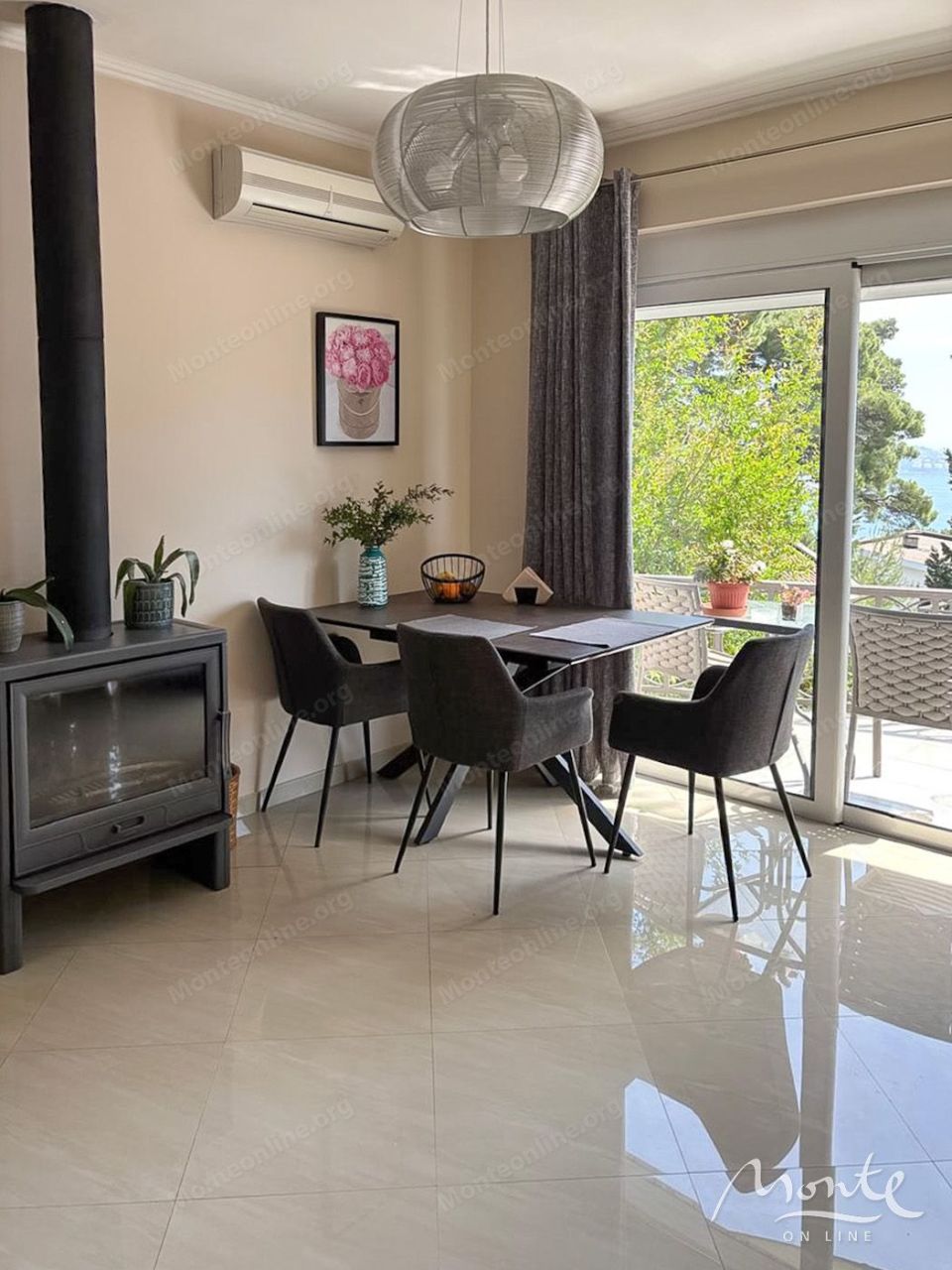Casa en el Bar, Montenegro, 107 m² - imagen 1
