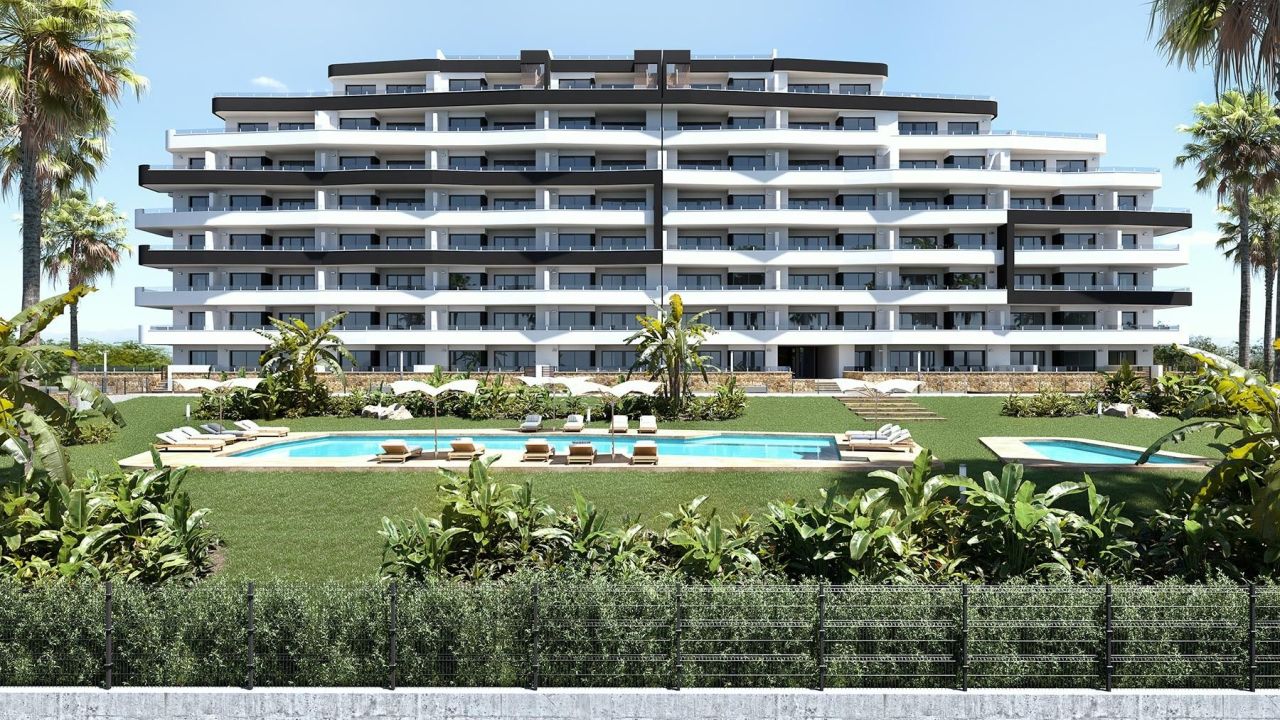 Appartement à San Miguel de Salinas, Espagne, 70 m² - image 1