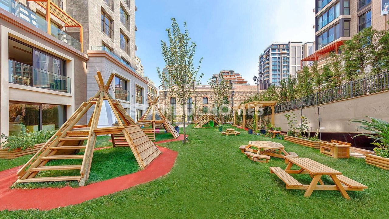 Apartamento en Estambul, Turquia, 227 m² - imagen 1