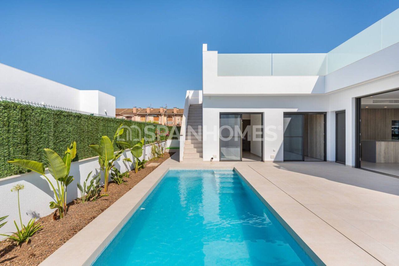 Villa in Los Alcazares, Spain, 142 m² - picture 1