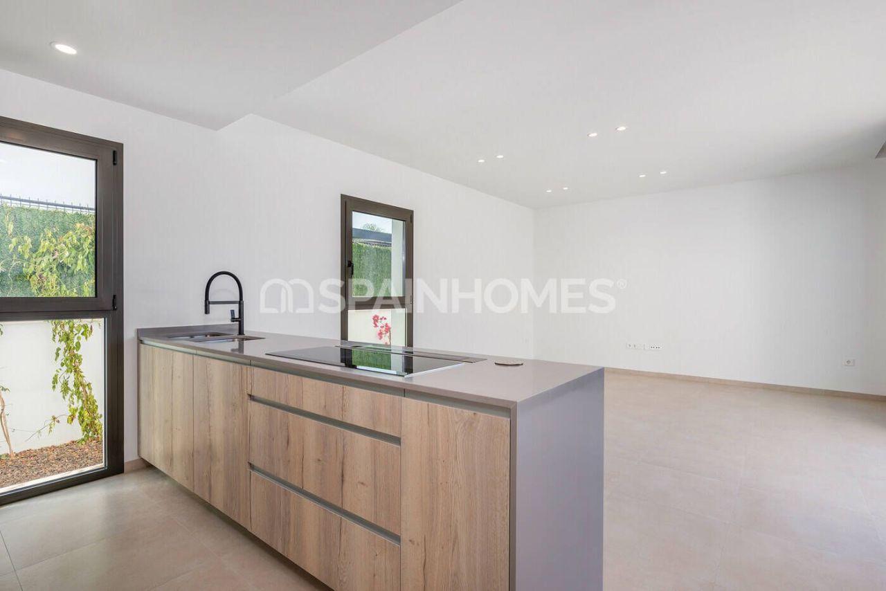 Villa in Los Alcazares, Spain, 142 m² - picture 14