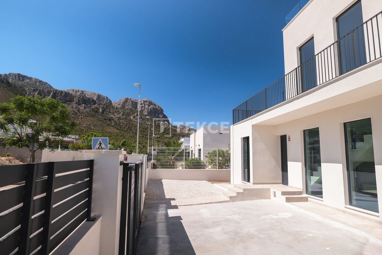 Villa à Polop de la Marina, Espagne, 150 m² - image 4