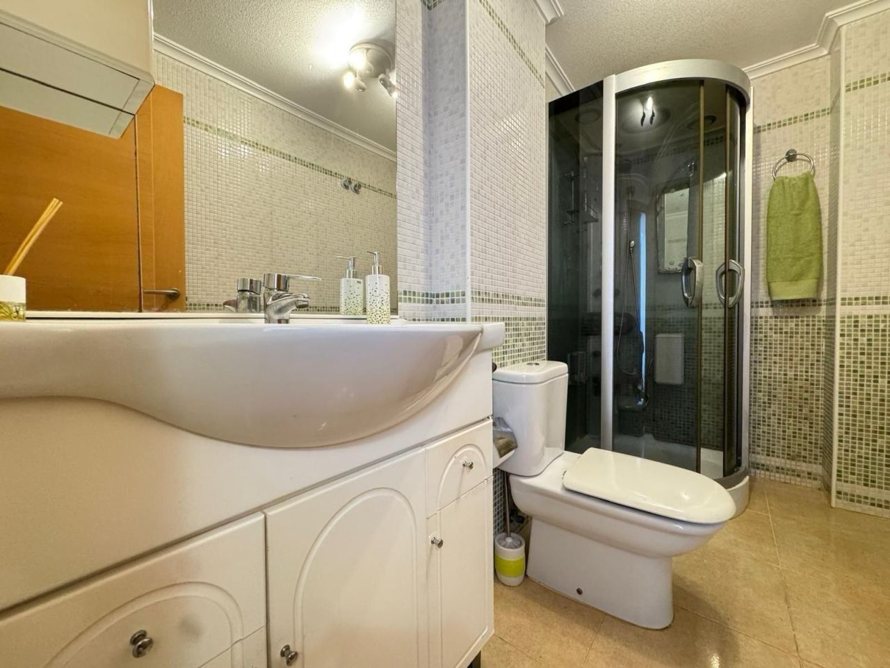 Apartment in Torrevieja, Spanien, 121 m² - Foto 13