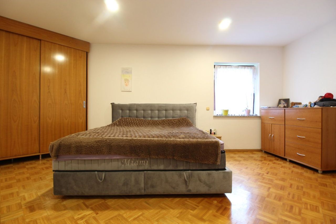 Haus in Ljubljana, Slowenien, 485 m² - Foto 8