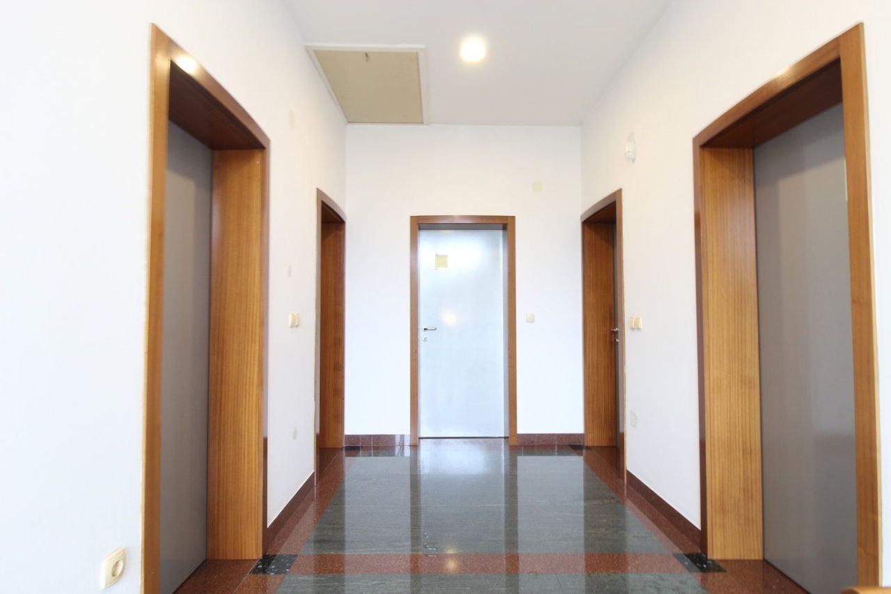 Haus in Ljubljana, Slowenien, 485 m² - Foto 17