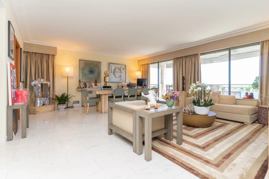 Apartment in La Condamine, Monaco, 340 m² - picture 9
