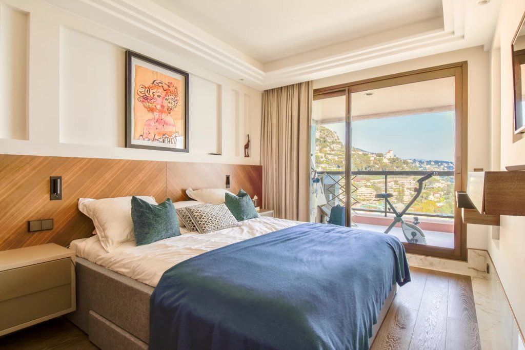 Apartment in Saint Roman, Monaco, 220 m² - picture 14