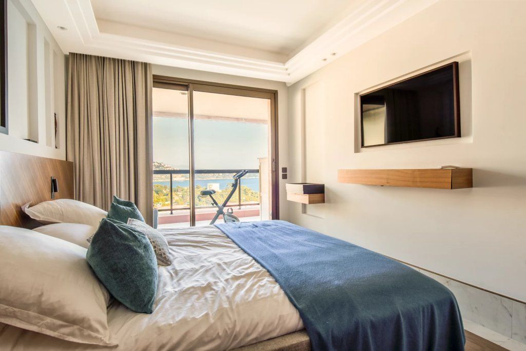 Apartment in Saint Roman, Monaco, 220 m² - picture 15