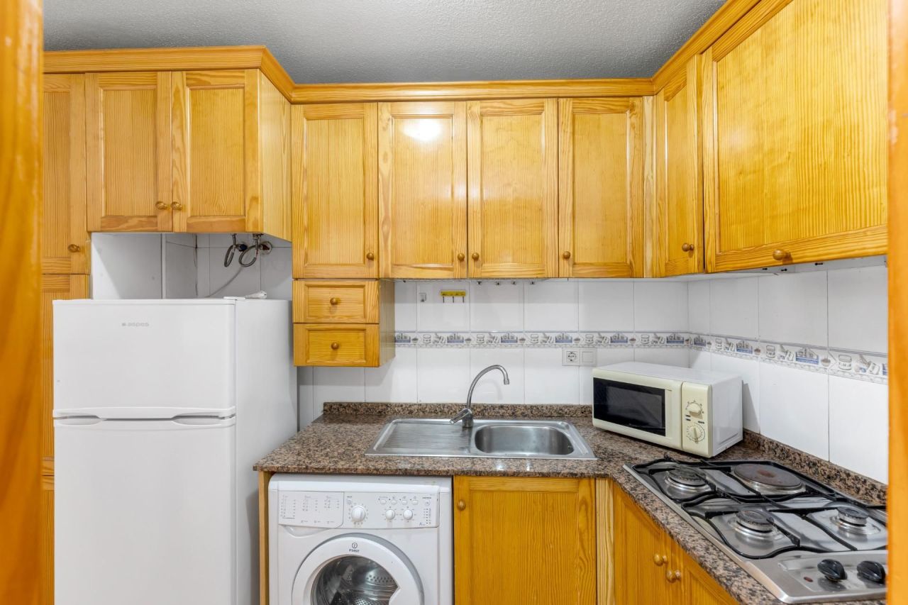 Piso en Torrevieja, España, 69 m² - imagen 6